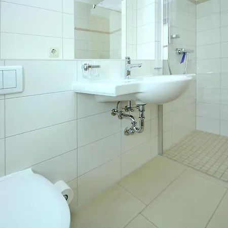 In Plau Am See, Cleaning Included شقة